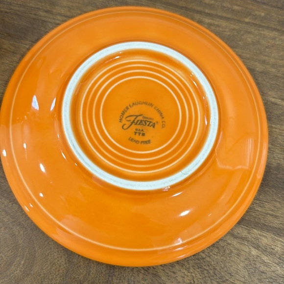 Tangerine Fiestaware teacup and saucer - Picture 5 of 6